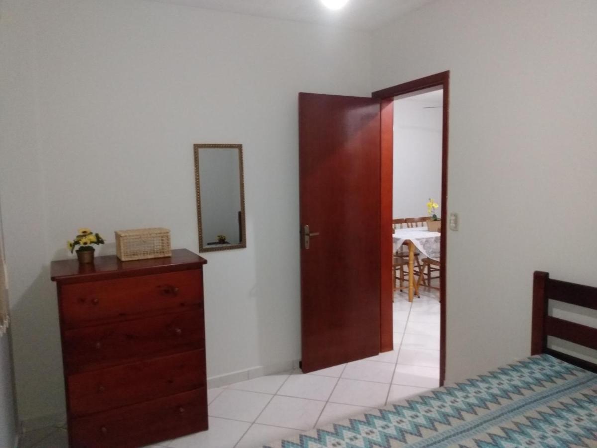 Apartamento Apto Grande, Ar Condicionado, Piscina, Garagem